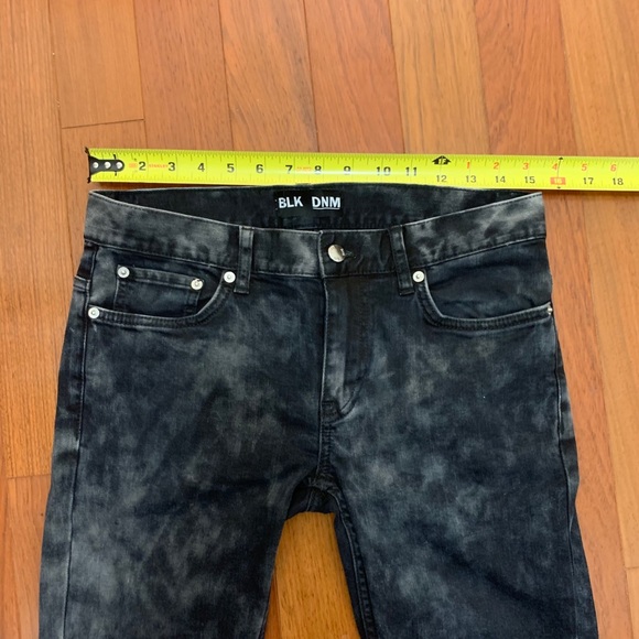 BLK DNM Jeans